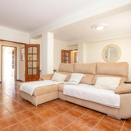 Daire Terrace By Rent4all