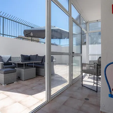 Daire Terrace By Rent4all *